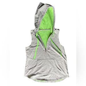 Almost Famous Jogger Vest Sz M    